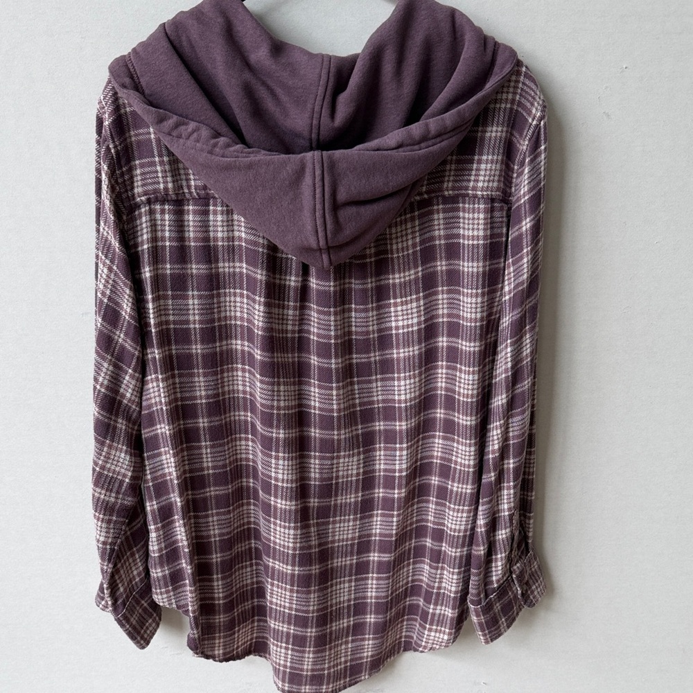 American Eagle Outfitters Purple Plaid Flannel Shirt - Picture 4 of 5
